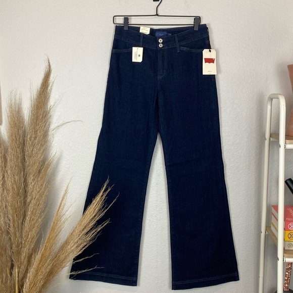 Levis dark wash wide leg jeans - Picture 3 of 8